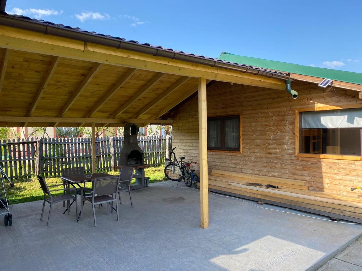 La Livada Vila Valea Danului Exterior foto
