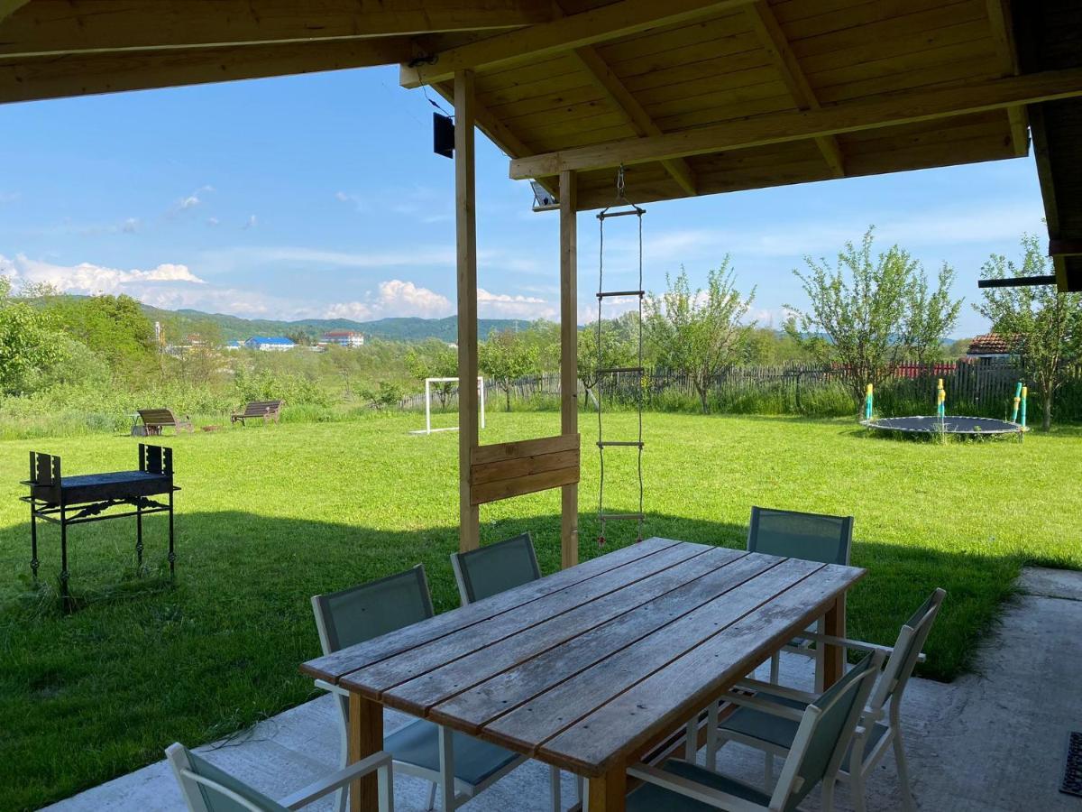 La Livada Vila Valea Danului Exterior foto
